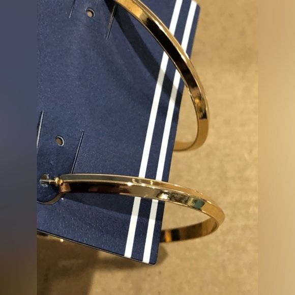 Nautica‎ gold tone circle angular hoop earrings new - Picture 7 of 14